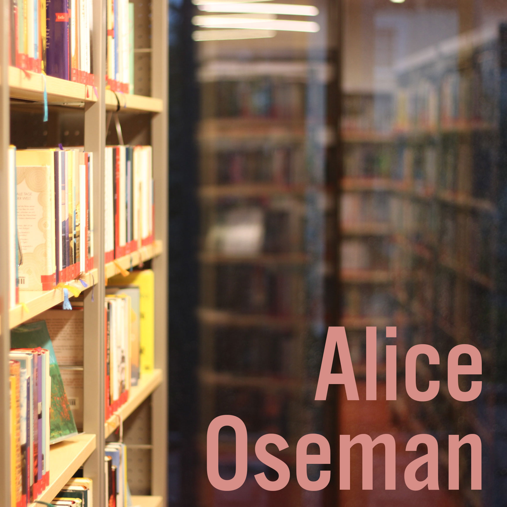 Foto von Bücherregal mit Episodentitel